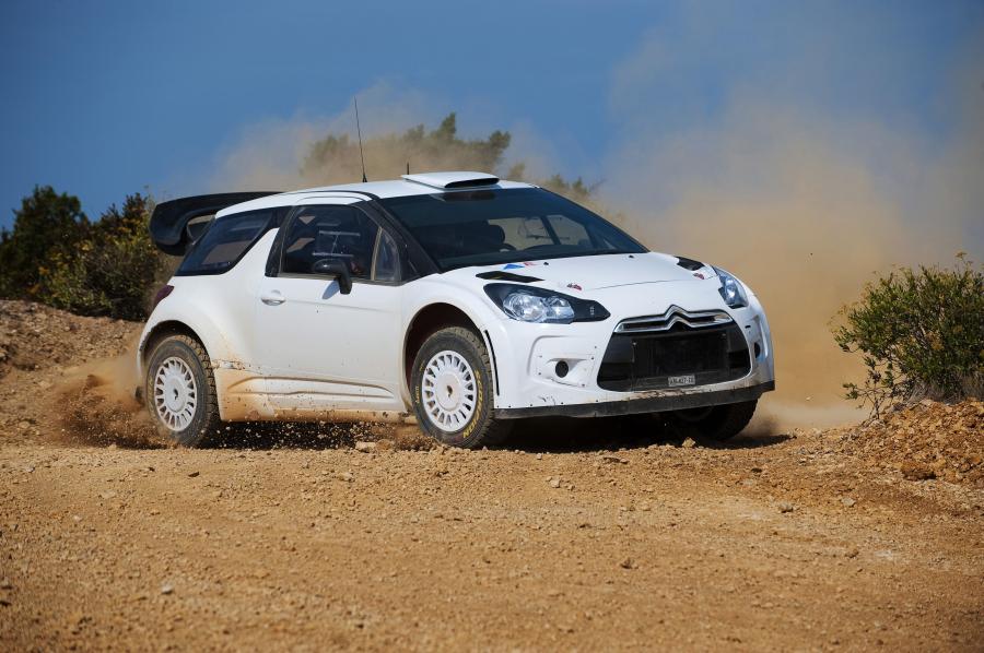  Citroen DS3 WRC 2011 года  (фото 32 из 54)